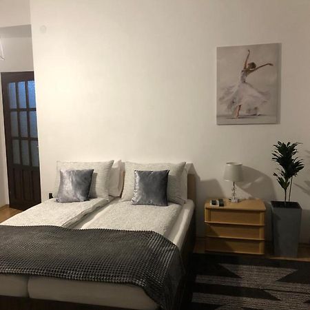 Апартаменты Apartament Basak 2 Дева Экстерьер фото